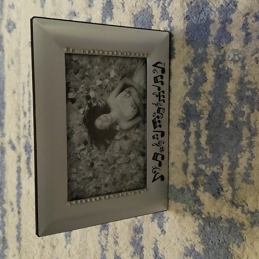 NWT Music Note Picture Frame